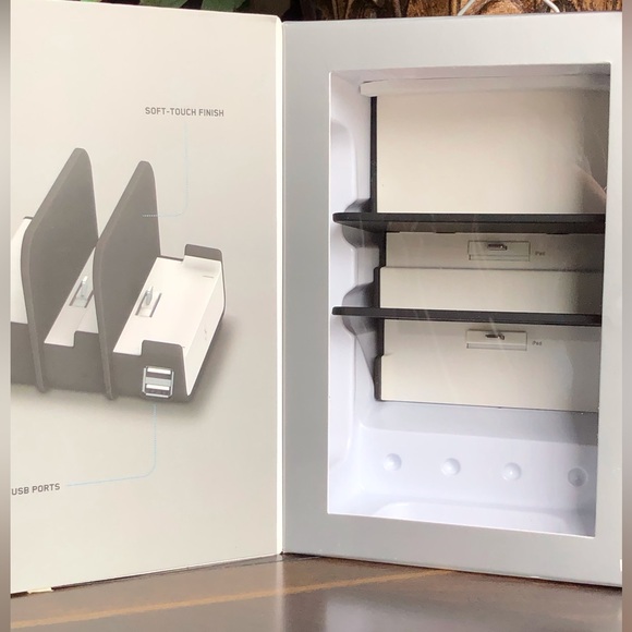 NWT - BlueFlame DEVICE CHARGING STATION - Factory Sealed! - Picture 2 of 10